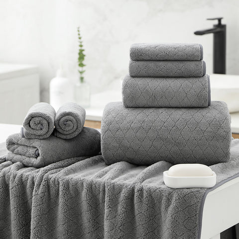 Kebury 8 Piece Bath Towel Set, 2 Oversize Bath Towels, 2 Hand Towels, 4 Washclothes, Ultra Soft Towel Quick Dry Highly Absorbent Shower Bathroom Towels Family Hotel Towels Set Collection